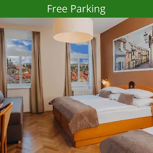 https://merkur-prague.praguehotelsweb.com