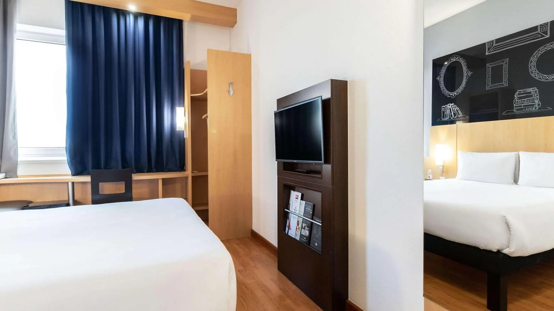 Ibis Kyiv City Center Hotel