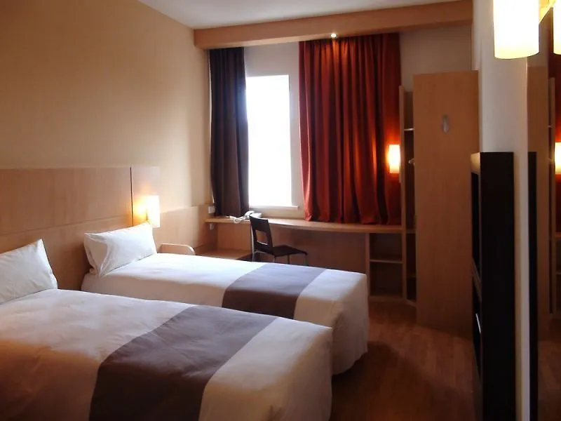 Ibis Kyiv City Center Otel Ukrayna